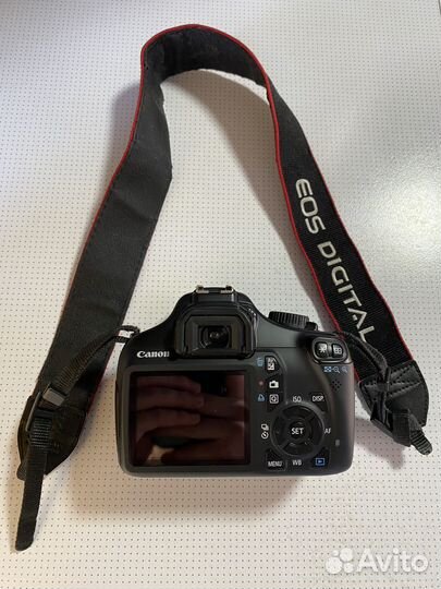 Зеркальный фотоаппарат Canon EOS 1100D(body)