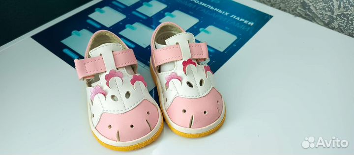 Флисовый конверт mothercare, боди, сандалии и кеды