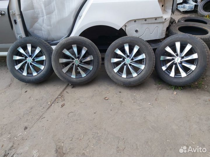 Колеса r15 летние на Шкода Октавия А7