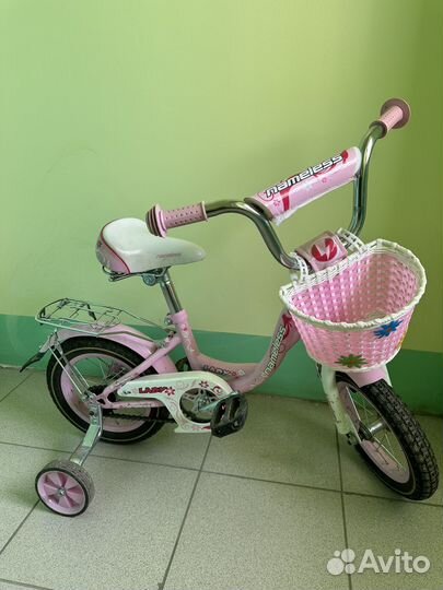 Велосипед четырехколесный для 3-4 лет