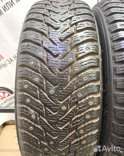 Nokian Tyres Hakkapeliitta 8 SUV 215/65 R16 99N