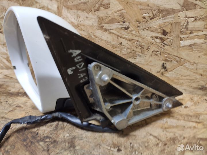 Зеркало левое Audi A3 8P рестайлинг 2