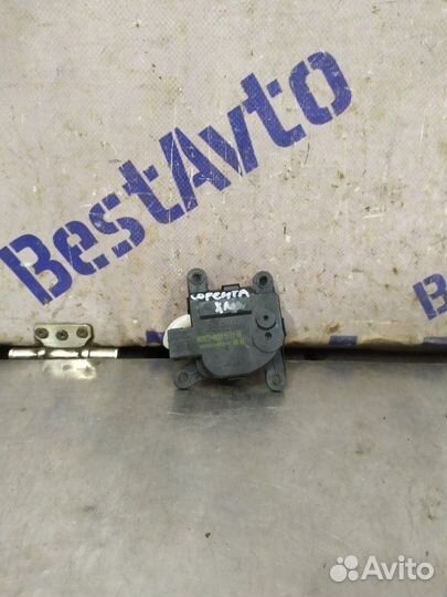 Моторчик заслонки печки Kia Sorento 2 2015