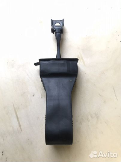 Ограничитель задней правой двери Passat B8