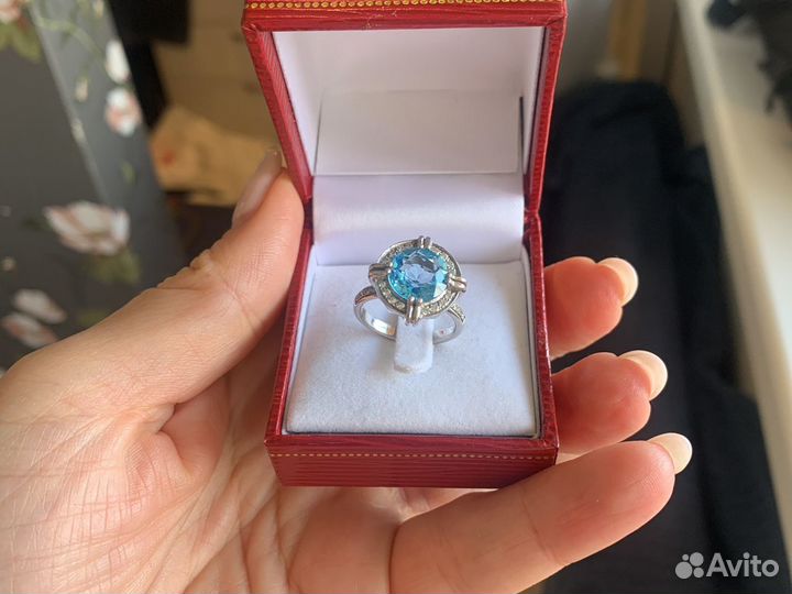 Серебряное кольцо