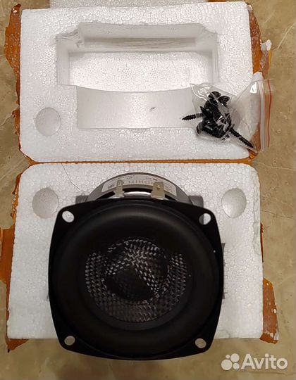 Акустические колонки электроника