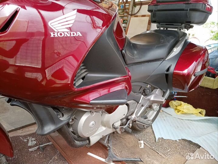 Honda NT700V/VA