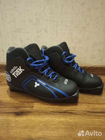 Лыжные ботинки размер 34