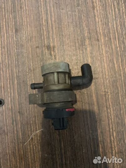 Клапан вентиляции топливного бака mercedes W210