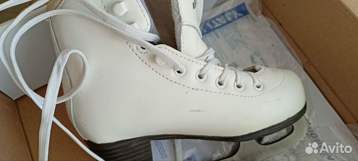 Продаются коньки для фигурного катания