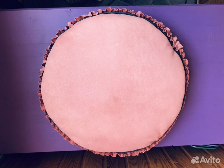 Лежанки для собак и кошек