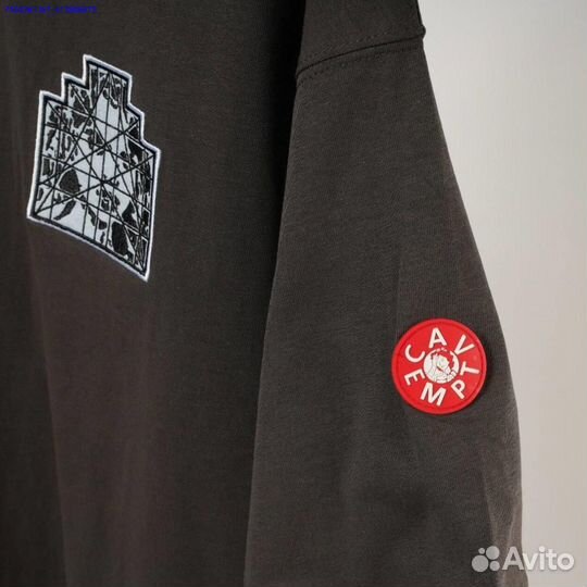 Футболка Cav Empt: стиль без границ