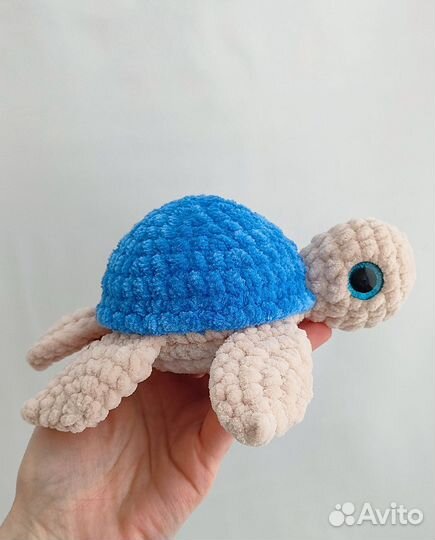 Вязаная игрушка -черепашка, длина 19 см