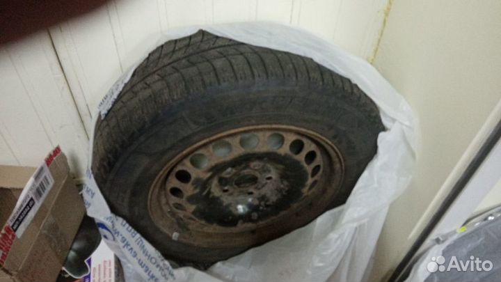 Michelin X-Ice 215/60 R16