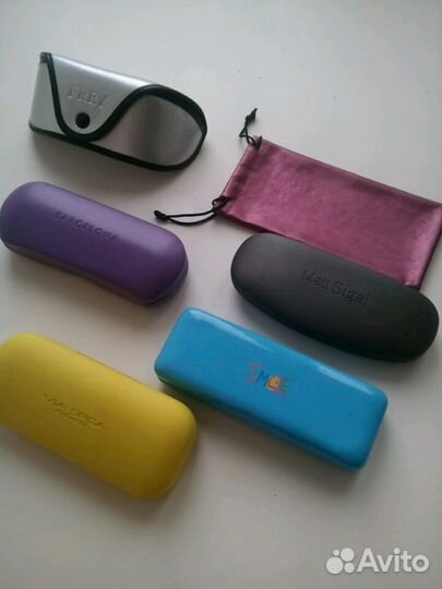 Футляры для очков