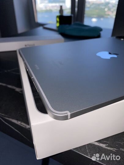 Apple iPad pro m1 11 2021 1TB LTE