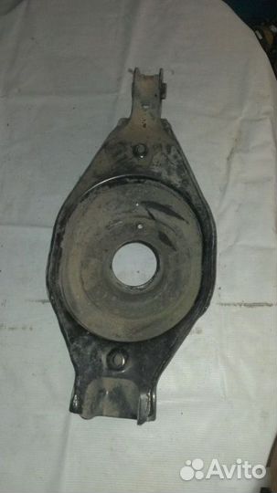 Рычаг под пружину задний Nissan Pathfinder R51