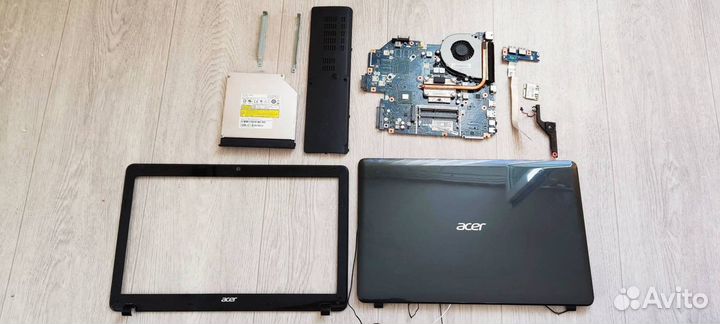 Ноутбук E1-531-10003G32Mnks на разбор