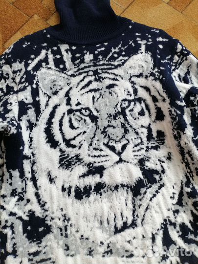 Свитер мужской