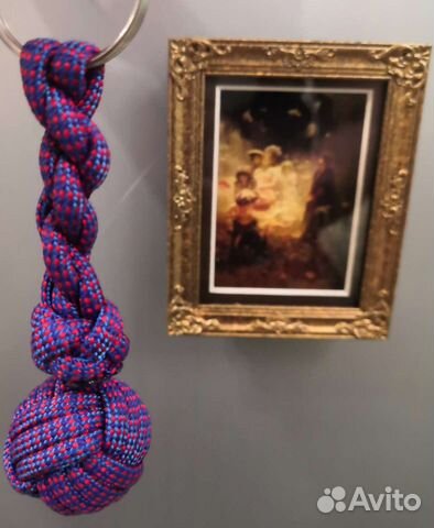 Брелок из паракорда