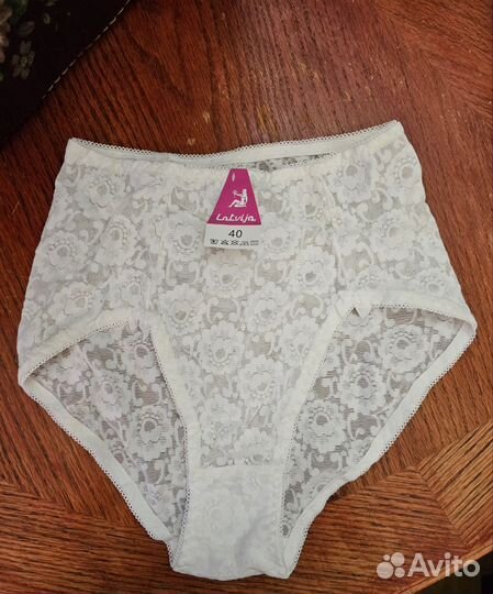 Трусы кружевные