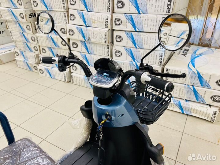 Электроскутер Трицикл