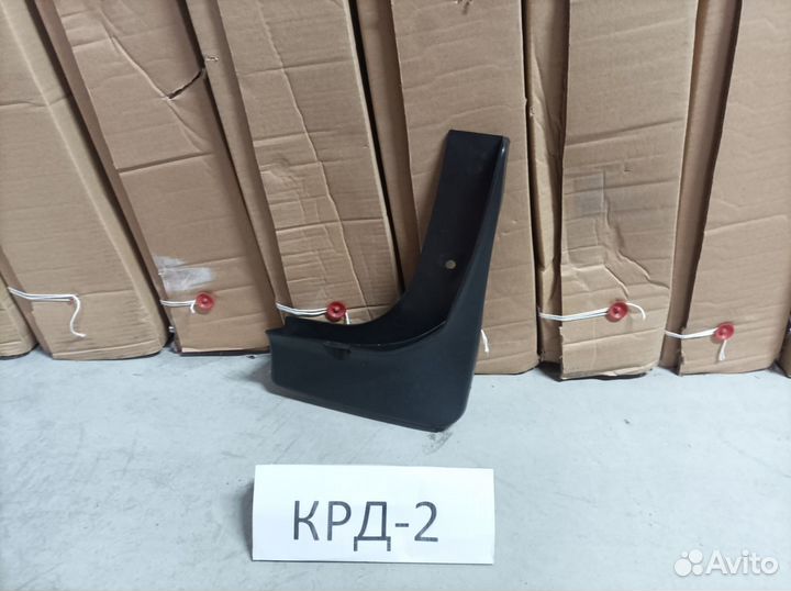 Брызговик передний правый Outlander 1 2003-2008