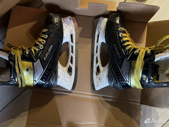 Коньки хоккейные