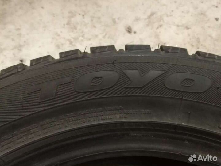 Toyo Observe Ice-Freezer 205/55 R16 91T