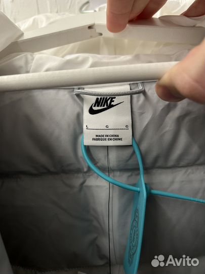 Весенний пуховик Nike оригинал