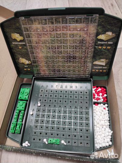 Настольная игра Угадай кто и Танковый бой
