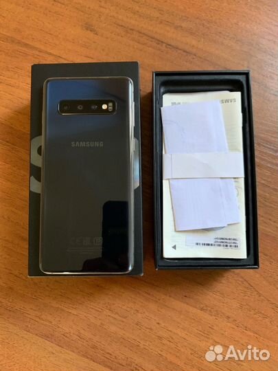 Samsung Galaxy S10, 8/128 ГБ