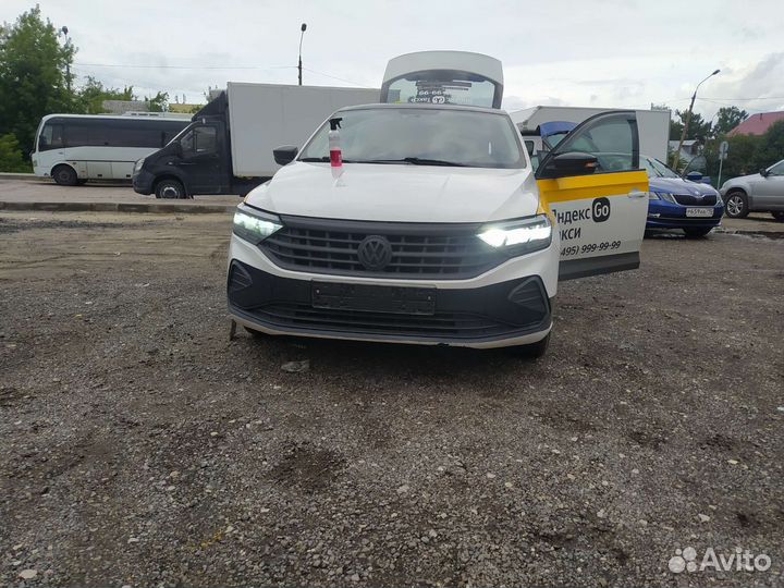 Фары VW Polo 6 Liftback