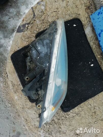 Правая фара Форд Фокус 2 Ford Focus 2