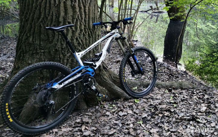 Двухподвес Lapierre DH720