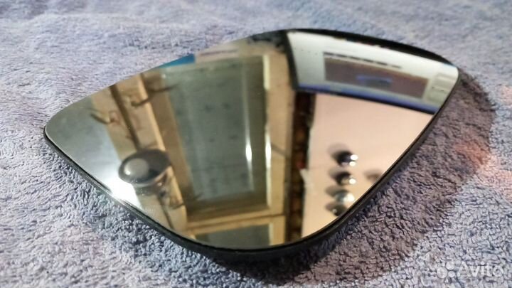 Зеркальный элемент Volvo s60 II поколение правый