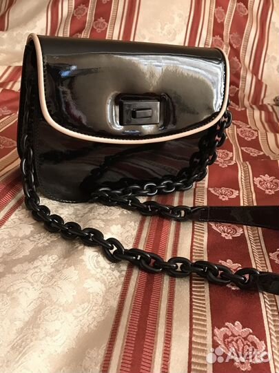 Лаковая сумка