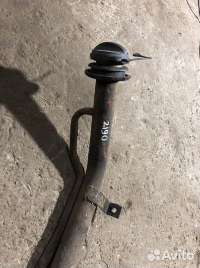 Топливная горловина гранта Калина