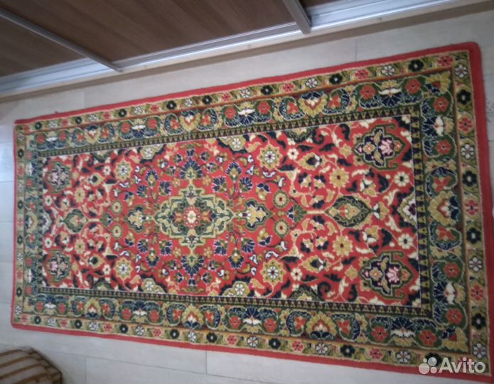 Ковер шерстяной