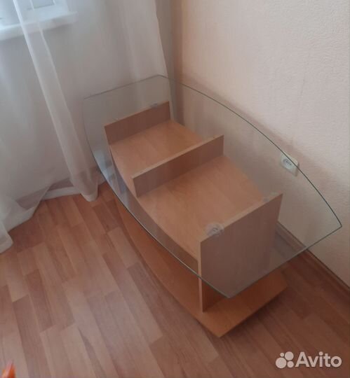 Журнальный столик