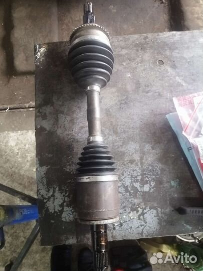 Привод передний левый Митсубиси Паджеро 4