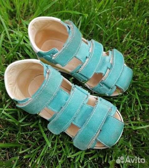 Босоножки, сандали 26 р-р