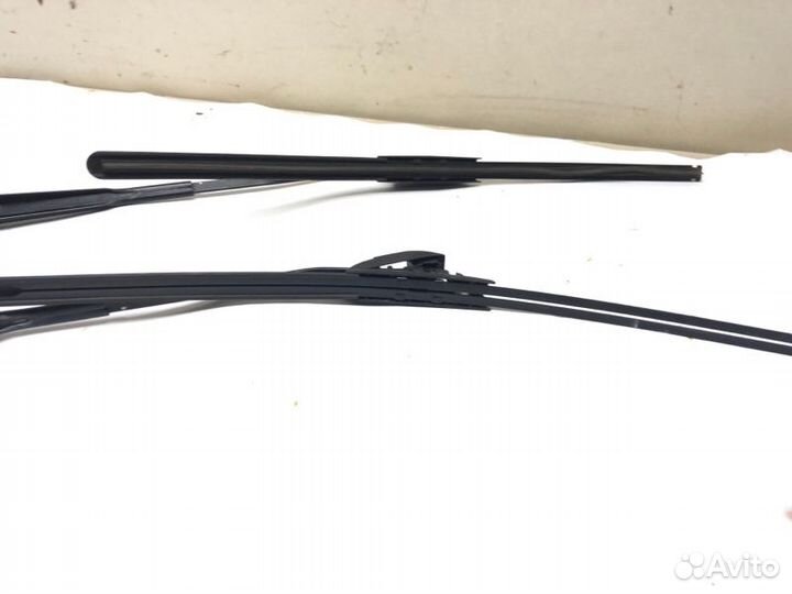 Поводок стеклоочистителя Vaz Largus K7M K4M