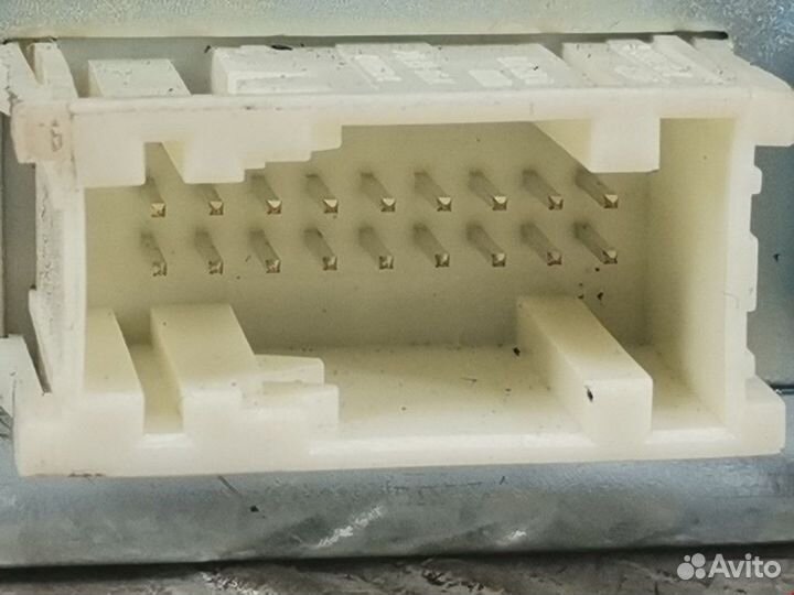 Усилитель музыкальный BMW 5 E39 рест. 2002