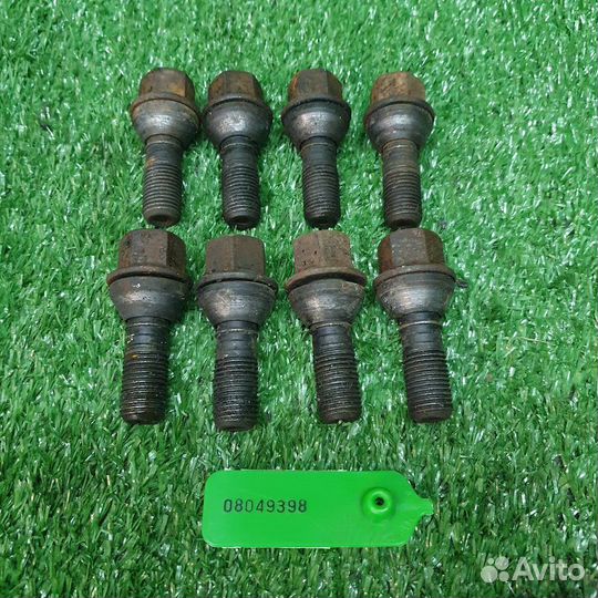 Болт колесный BMW E53