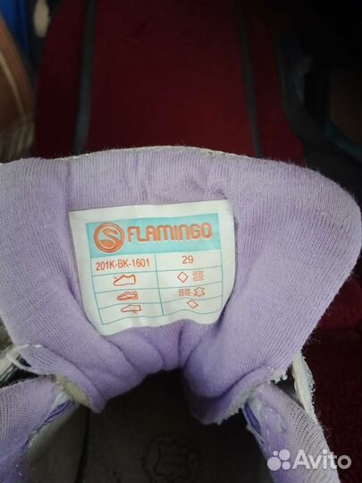 Продам кроссовки для девочки