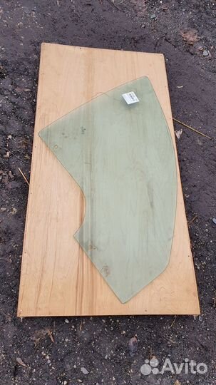 Стекло переднее правое Skoda Octavia A5 2010 г.в