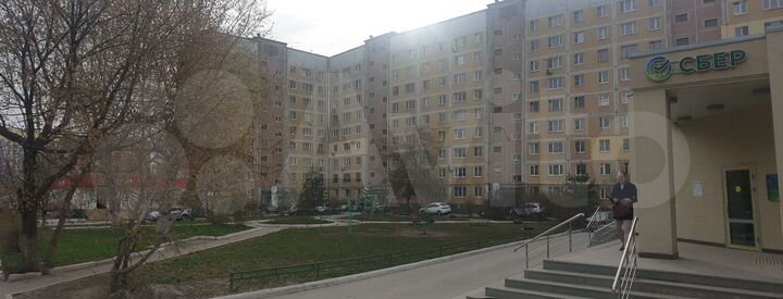 2-к. квартира, 55 м², 1/9 эт.