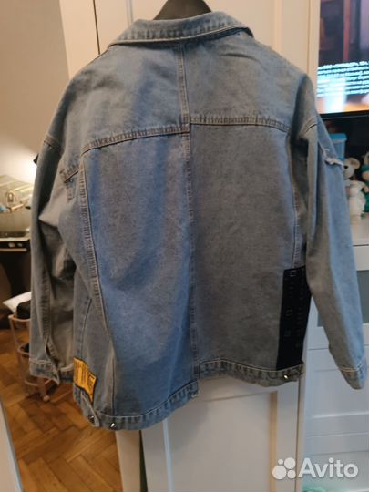 Джинсовая куртка