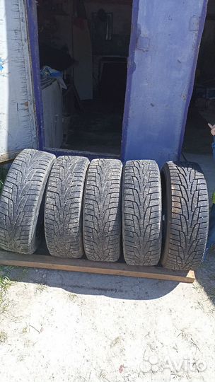 Kumho I'Zen KW31 215/65 R16